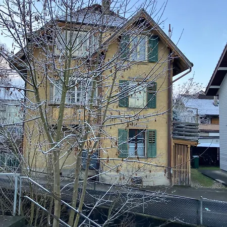 Very Old Simple Flat 60m2 Center Of Private Parking - Small Bathroom Apartment Burgdorf