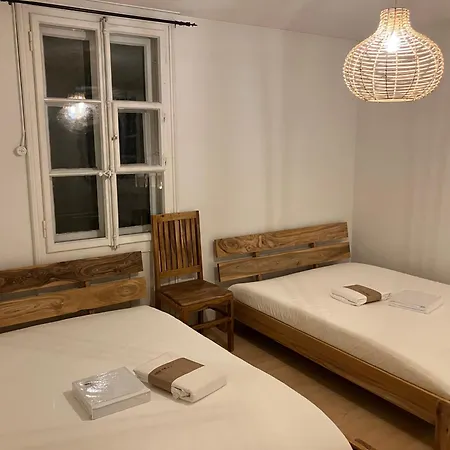 Apartment Very Old Simple Flat 60m2 Center Of Private Parking - Small Bathroom *