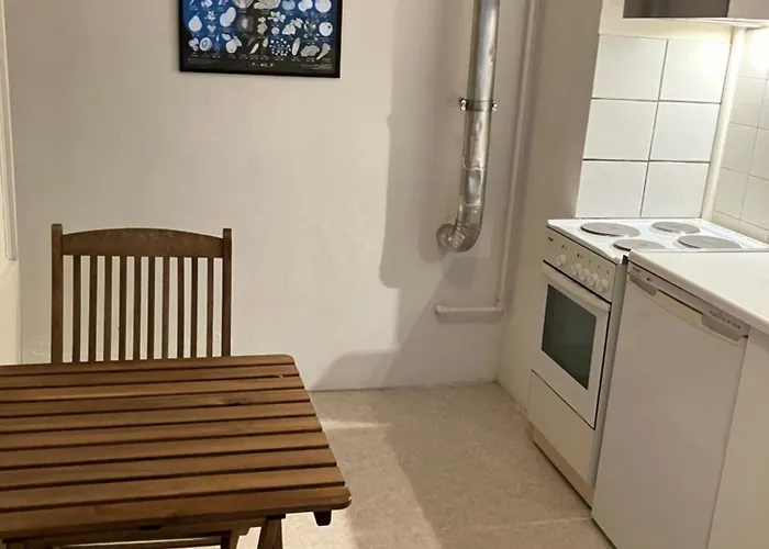 Old Rustic Simple Swiss Flat 60m2 Authentic Center Parking Small Bath * Burgdorf