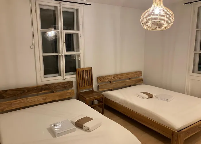 Lejlighed Old Rustic Simple Swiss Flat 60m2 Authentic Center Parking Small Bath *