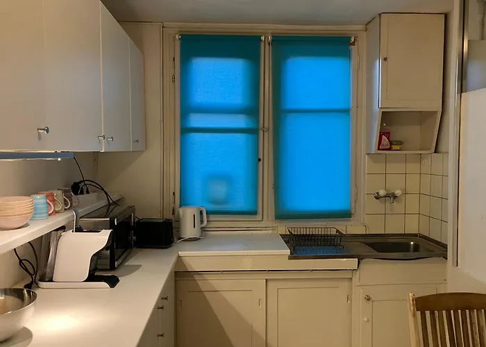 Lägenhet Old Rustic Simple Swiss Flat 60m2 Authentic Center Parking Small Bath